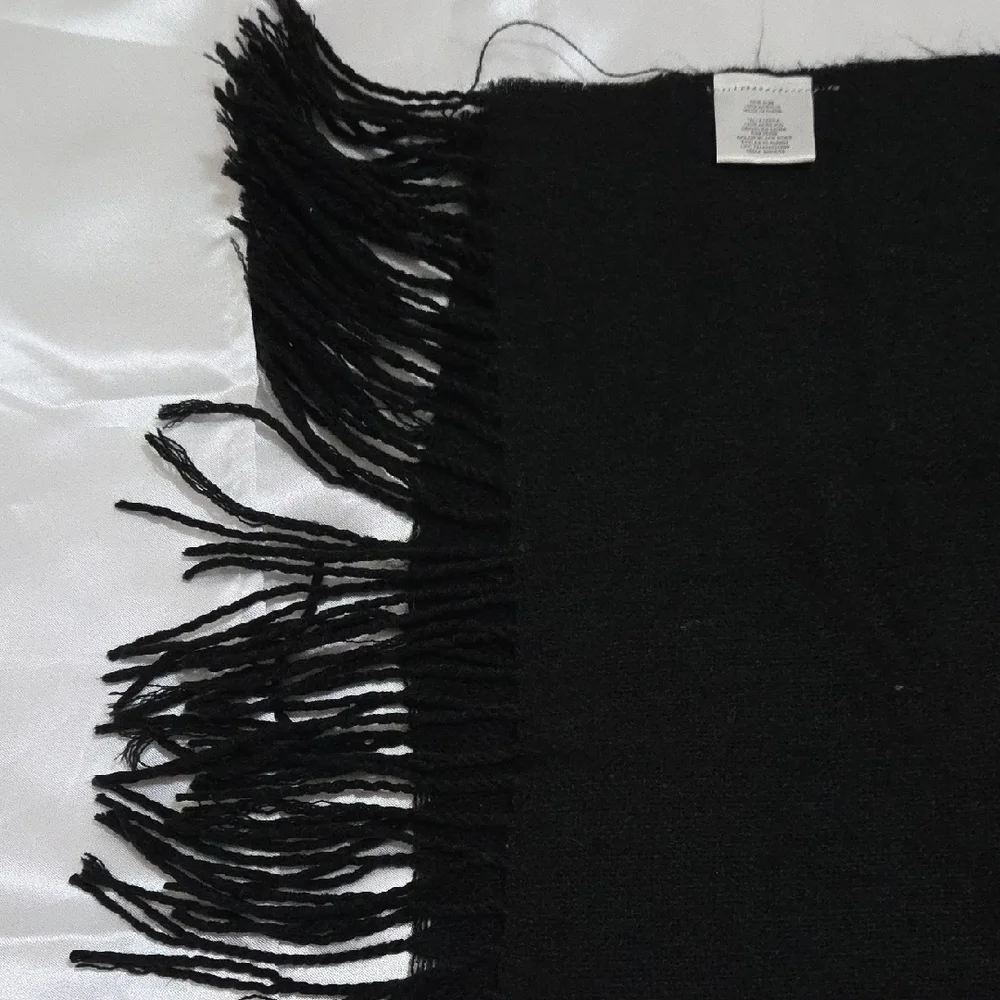 Black Scarf and Gloves Set For Women